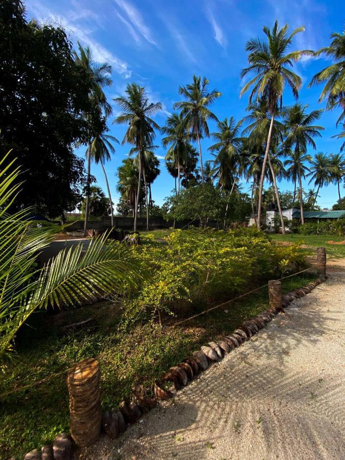 Elena Garden Resort And Restaurant تريكونامالاي المظهر الخارجي الصورة